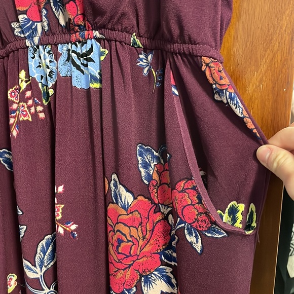 Floral maxi dress. - Picture 4 of 4